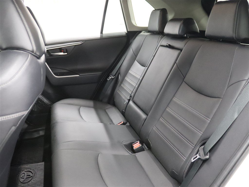Used 2022 Toyota RAV4 Limited AWD/4WD image 11