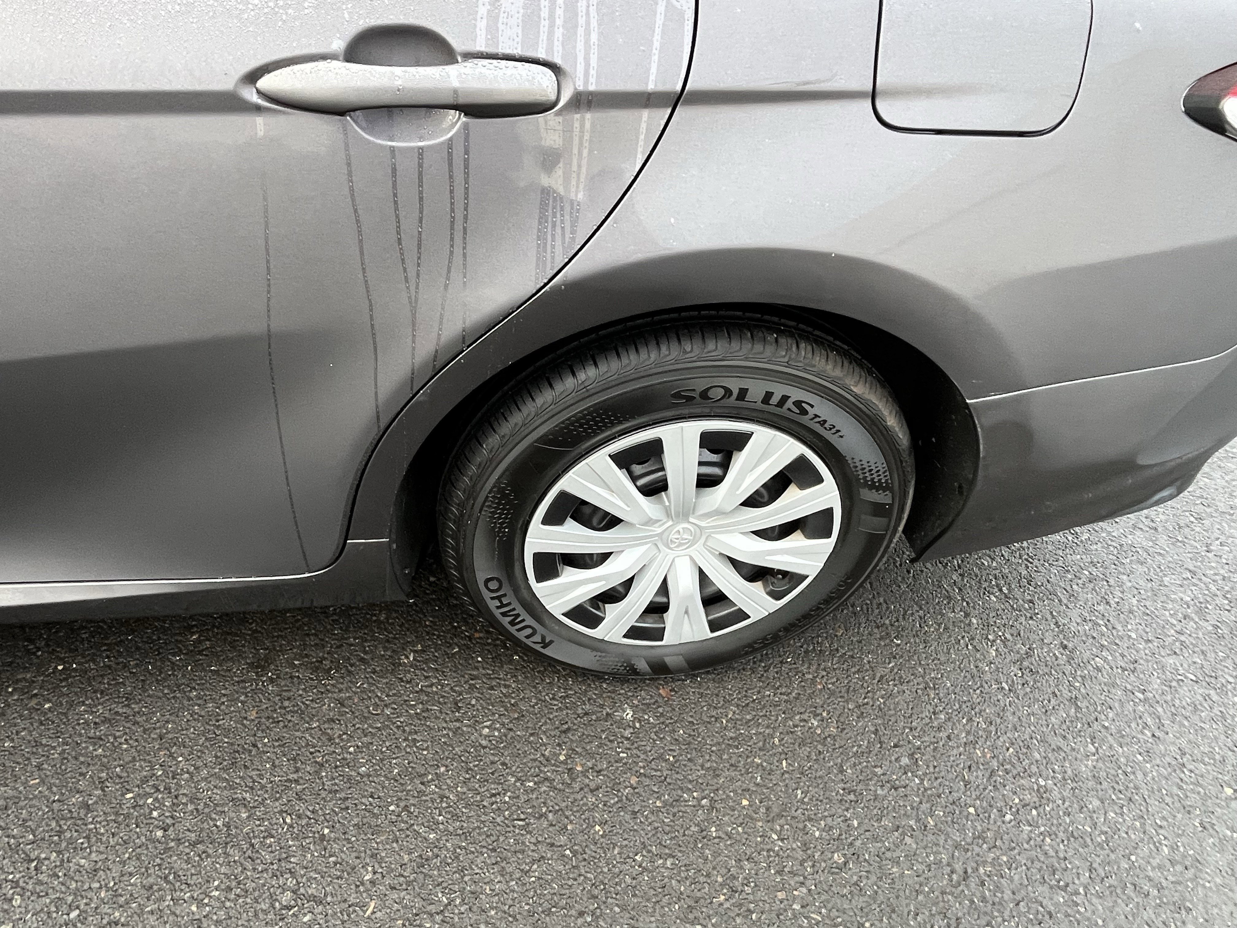 Used 2022 Toyota Camry LE image 25