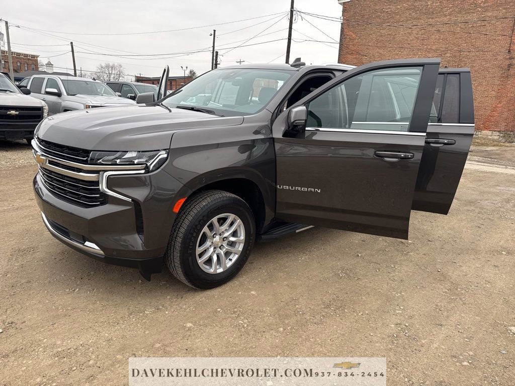 Certified 2021 Chevrolet Suburban LT w/ Luxury Package image 28