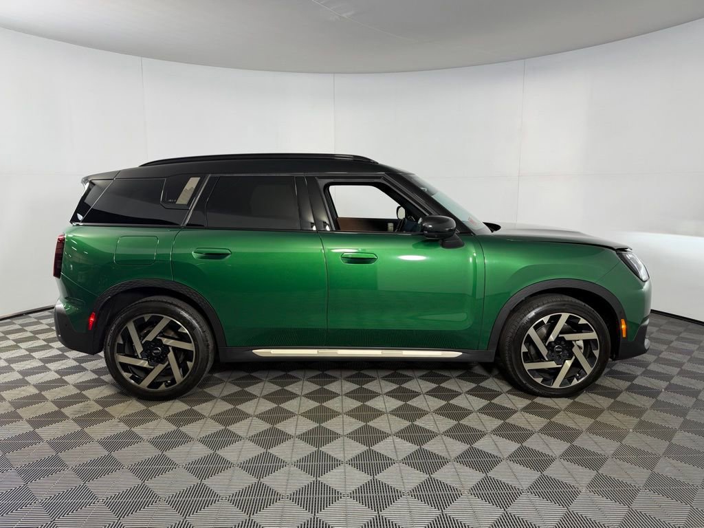 Used 2025 MINI Cooper Countryman S w/ Comfort Package Max image 5