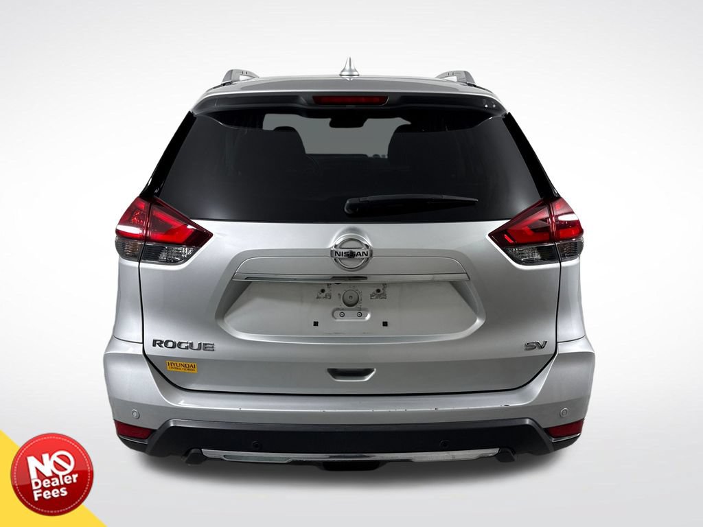 Used 2020 Nissan Rogue SV w/ Sun & Sound Touring Package FWD image 5