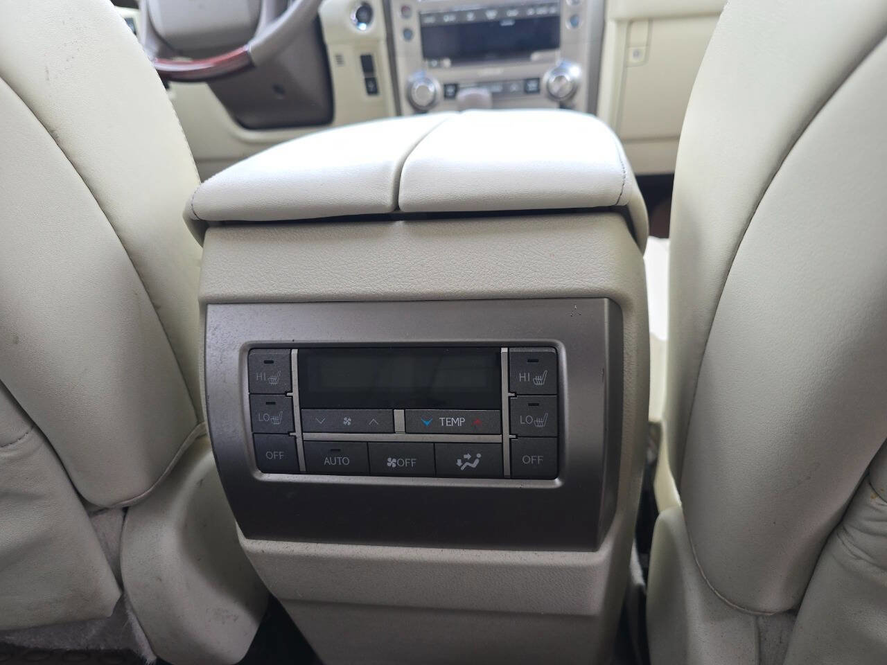 Used 2017 Lexus GX 460 Premium w/ Premium Package image 22