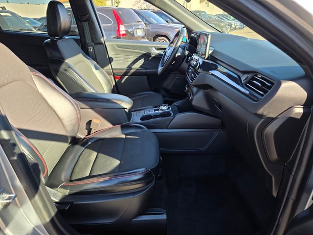 Used 2024 Ford Escape ST-Line image 11