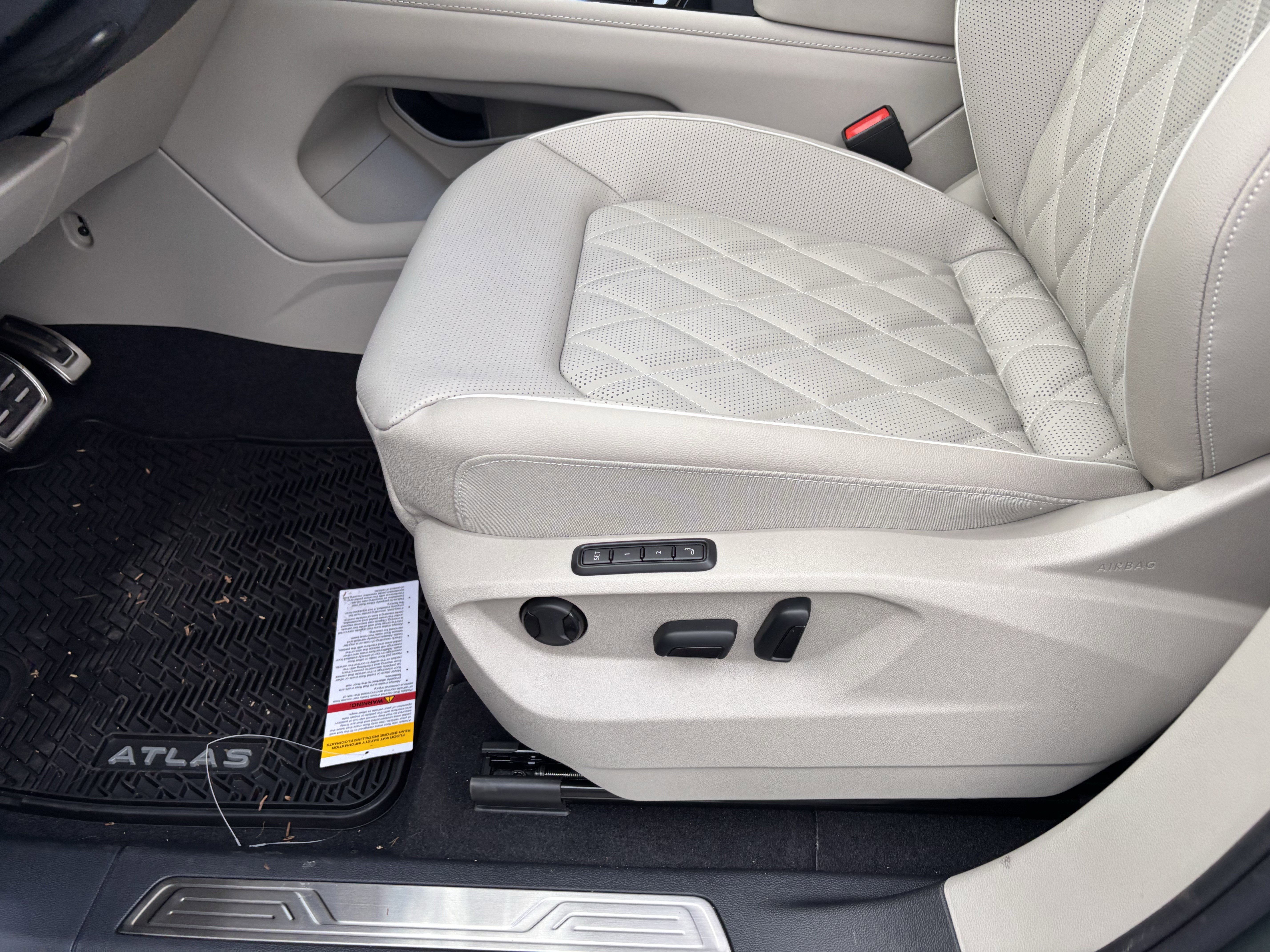 New 2026 Volkswagen Atlas SEL Premium R-Line image 17