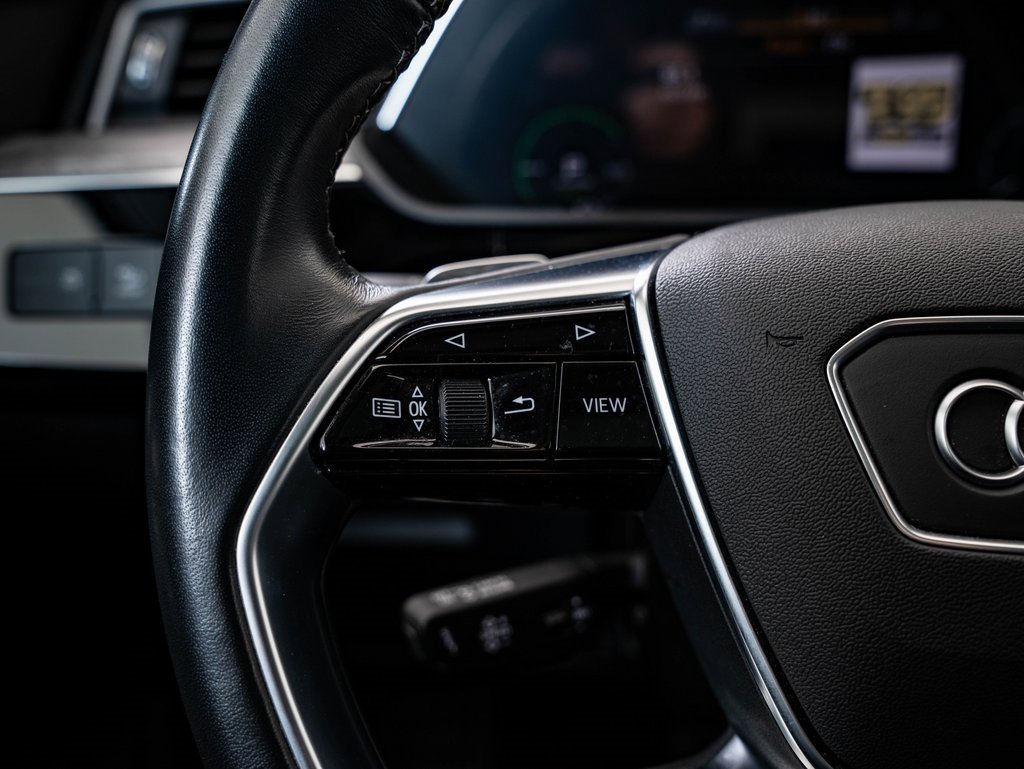 Used 2022 Audi e-tron Premium w/ Convenience Plus Package image 28