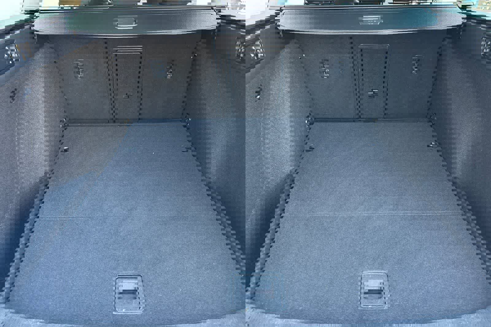 Used 2019 Volkswagen Golf S image 18