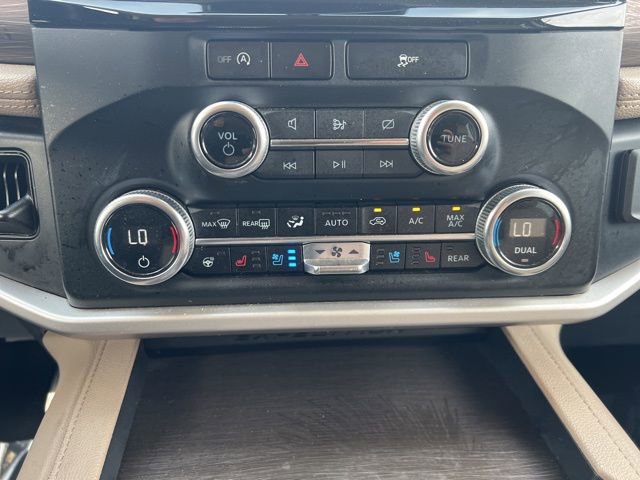 Used 2024 Ford Expedition Max Limited AWD/4WD image 15