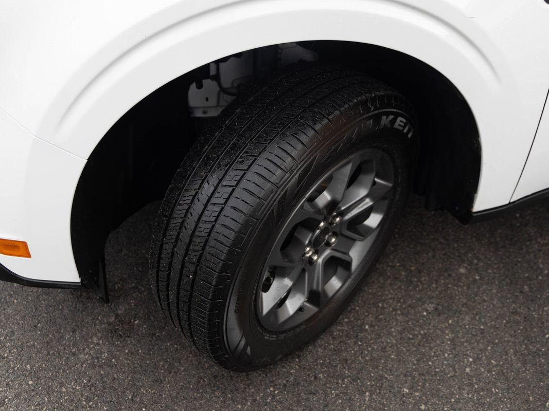 Used 2022 Ford Maverick XLT image 8