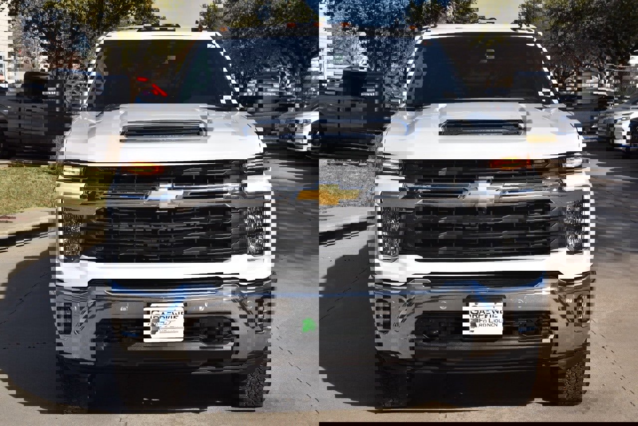 Used 2025 Chevrolet Silverado 2500 LT w/ Safety Package image 3