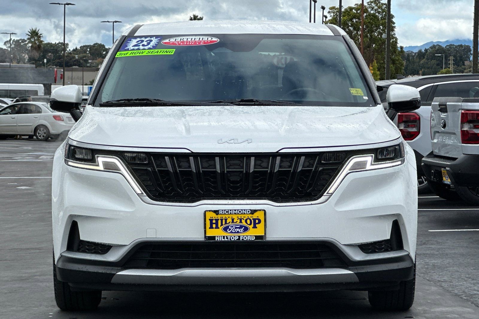 Certified 2023 Kia Carnival LX image 11