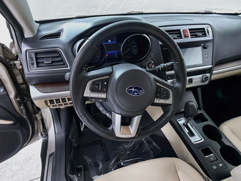 Used 2016 Subaru Outback 2.5i Limited AWD/4WD image 11