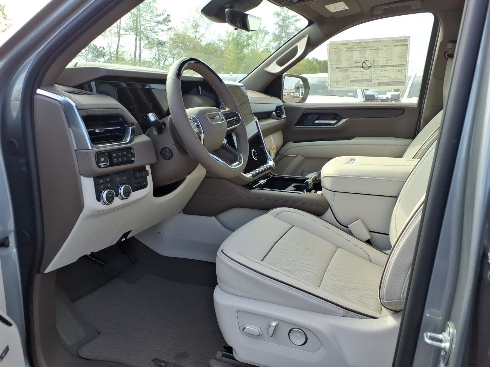 New 2026 GMC Yukon XL Denali w/ Denali Reserve Package image 21