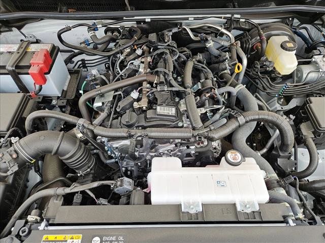 Used 2025 Toyota 4Runner SR5 AWD/4WD image 28