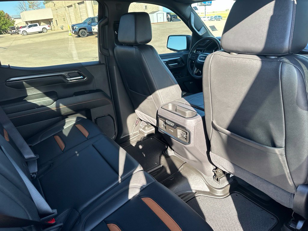 Used 2024 GMC Sierra 1500 AT4 w/ Technology Package AWD/4WD image 23