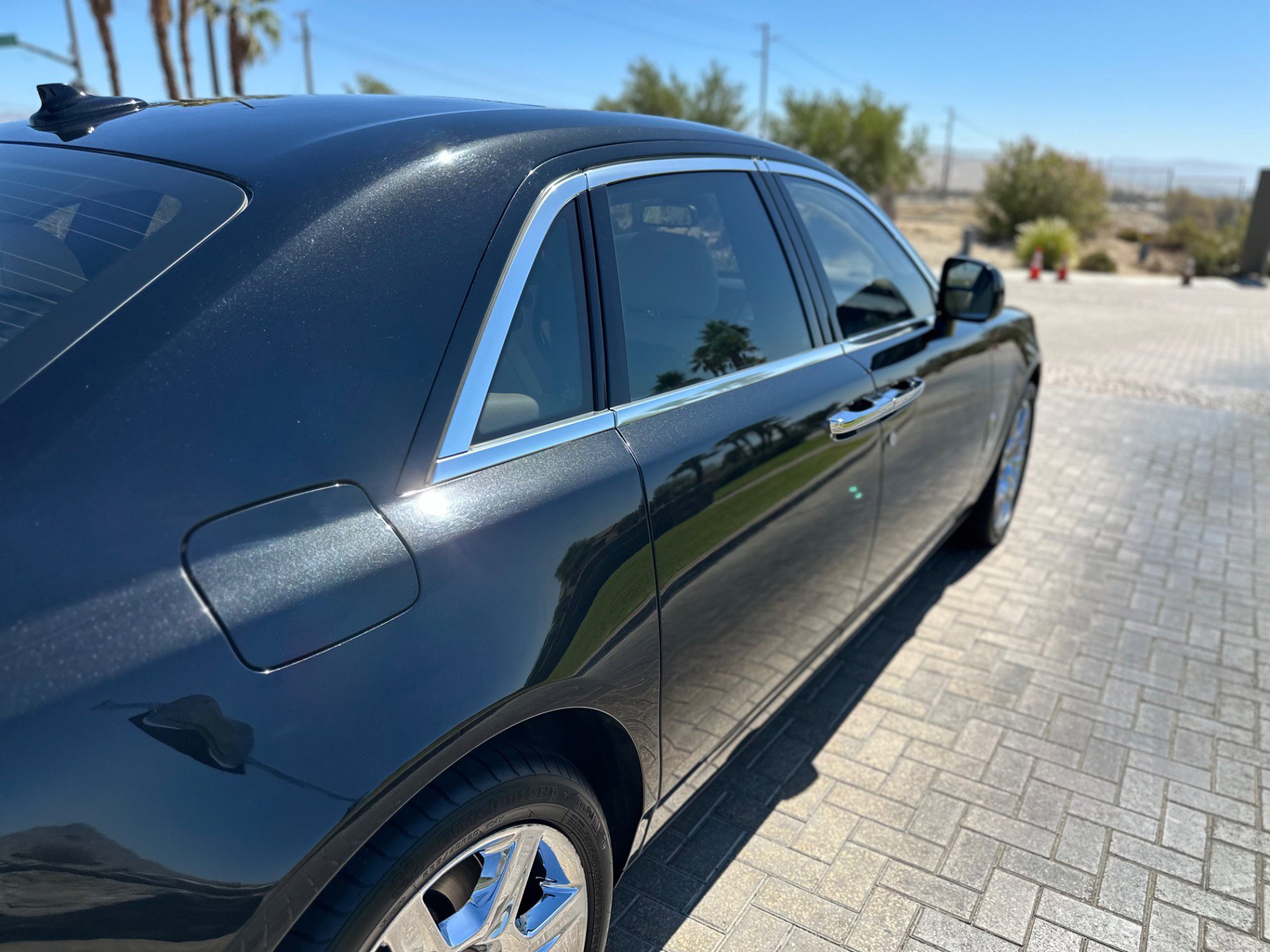 Used 2011 Rolls-Royce Ghost image 21