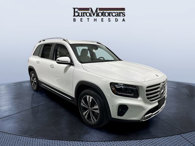 Used 2025 Mercedes-Benz GLB 250 4MATIC image 7