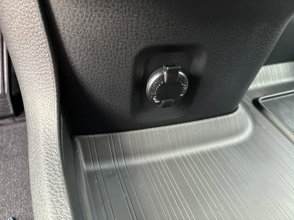 New 2026 Toyota Sienna XLE image 46