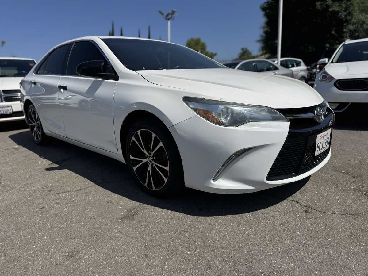 Used 2016 Toyota Camry SE