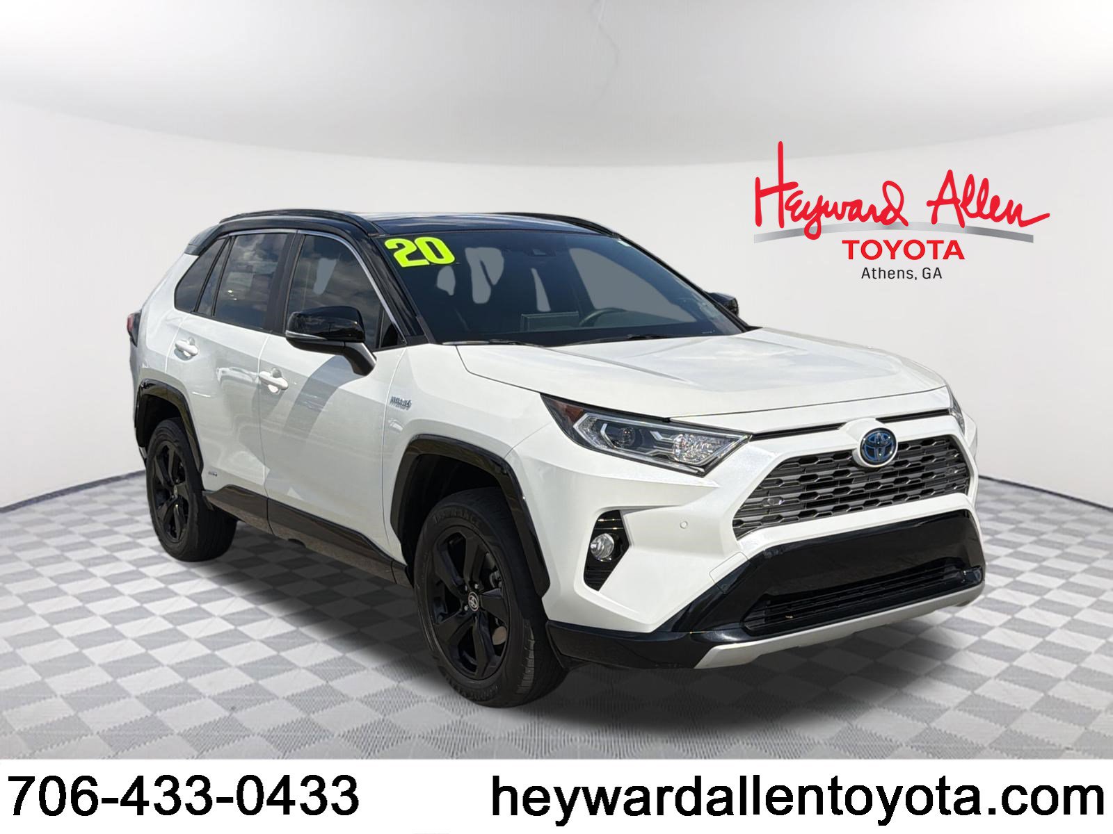 Used 2020 Toyota RAV4 XSE image 1