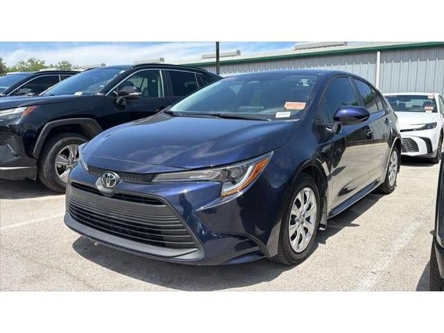 Used 2026 Toyota Corolla LE FWD image 12