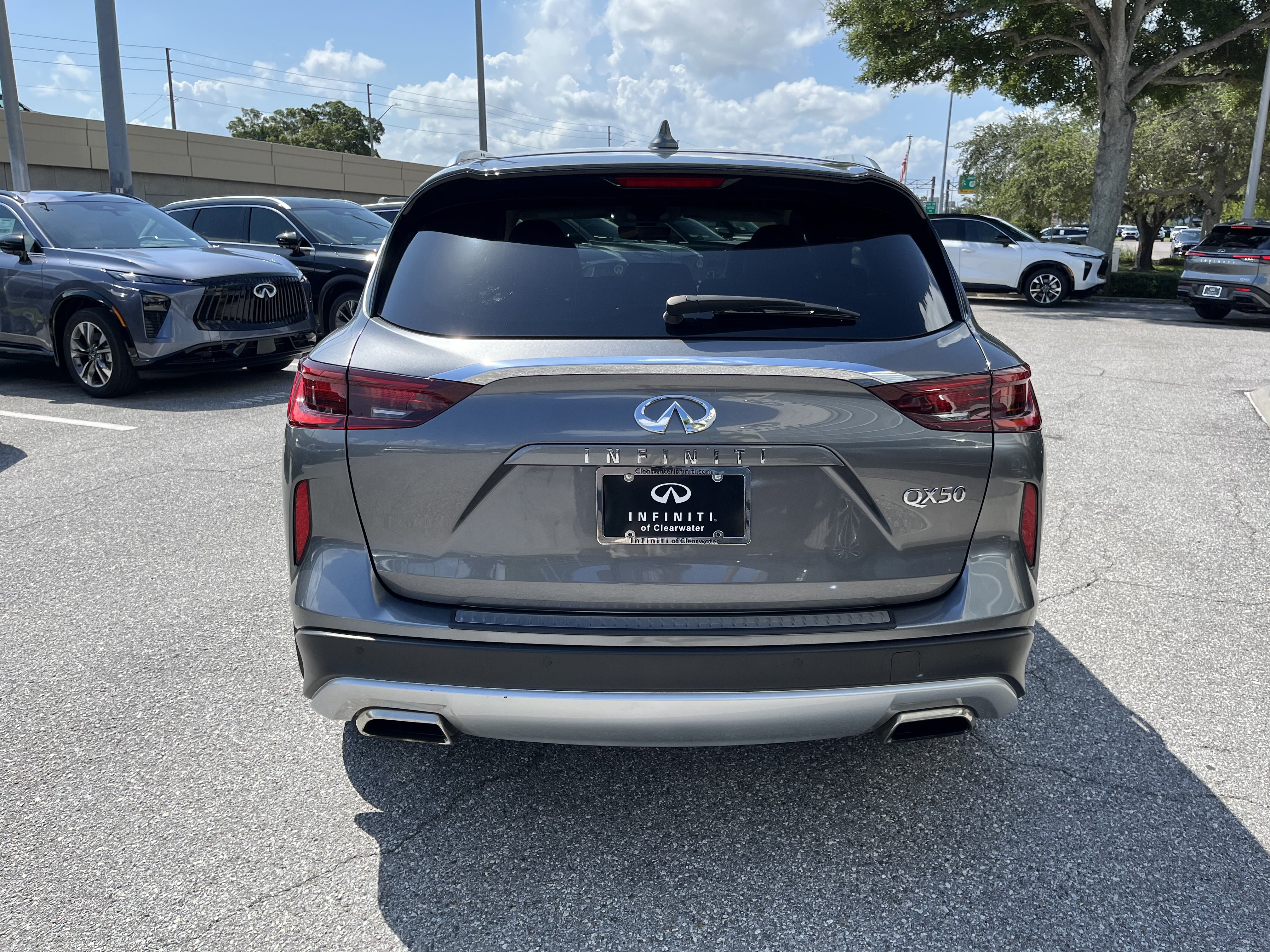 Certified 2023 INFINITI QX50 Luxe w/ Accent Package FWD image 7