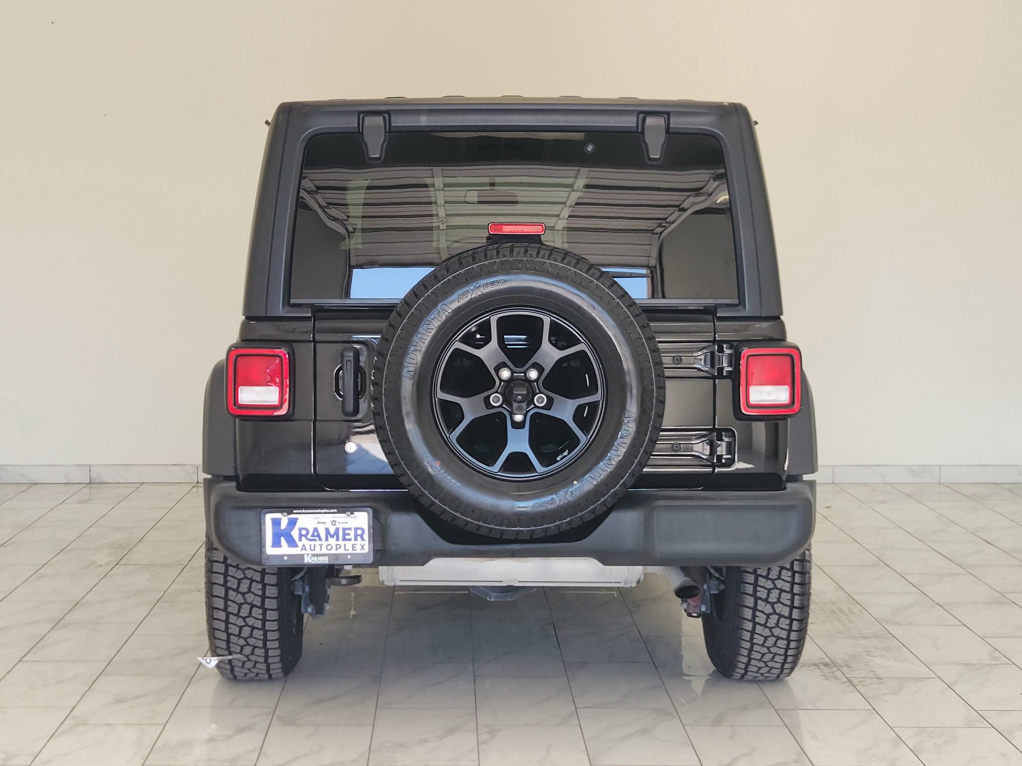 Used 2023 Jeep Wrangler Unlimited Sport AWD/4WD image 6
