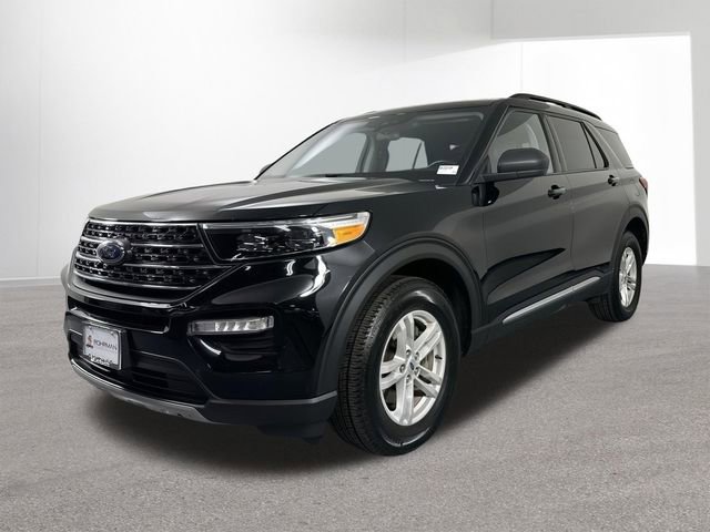 Used 2023 Ford Explorer XLT w/ Equipment Group 202A AWD/4WD image 1
