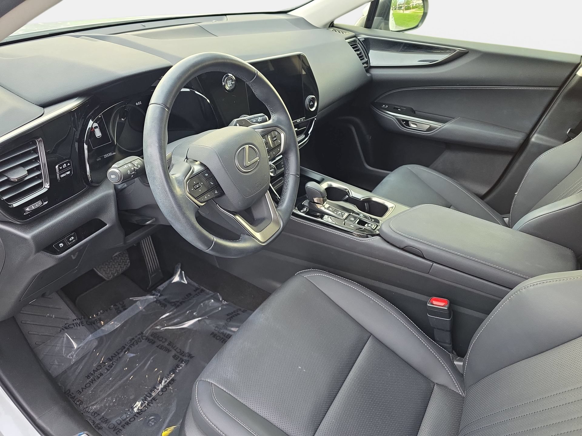 Used 2025 Lexus NX 250 FWD image 16