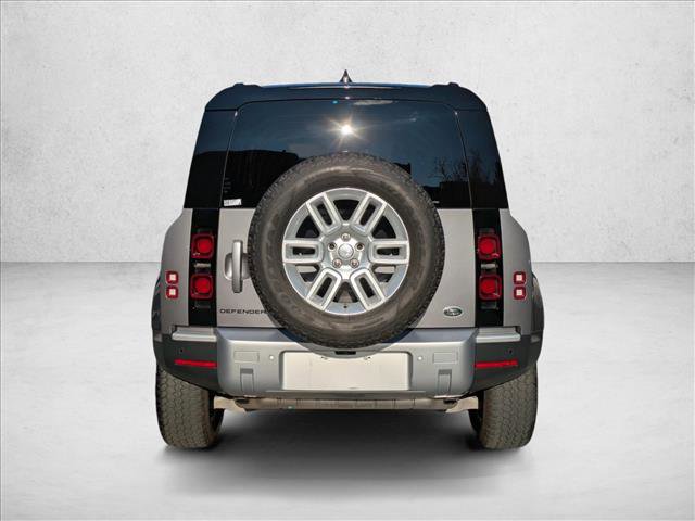 Used 2023 Land Rover Defender 110 S image 7