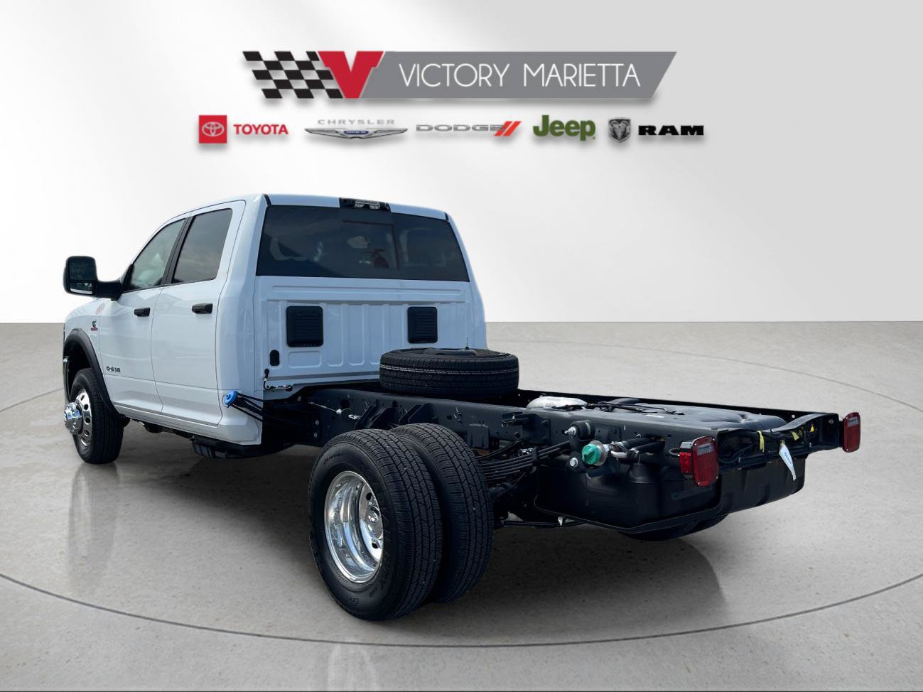 New 2026 RAM 3500 Big Horn AWD/4WD image 3