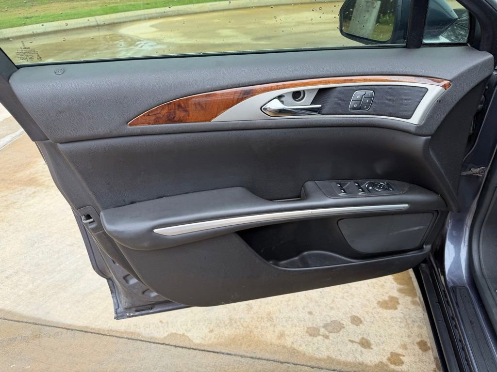 Used 2014 Lincoln MKZ Hybrid w/ Equipment Group 202A Reserve FWD image 13