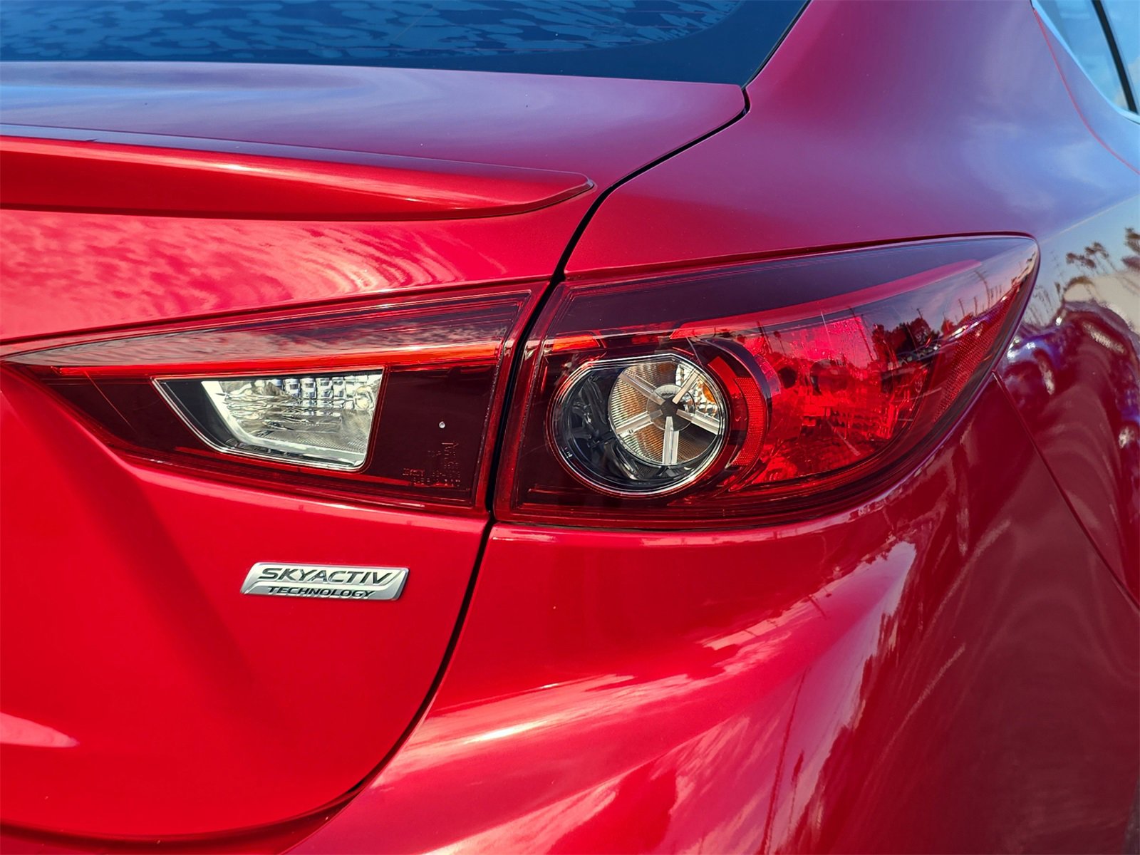 Used 2016 MAZDA MAZDA3 i Touring w/ Popular Equipment Package image 8