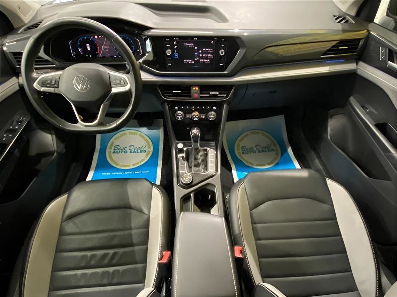 Used 2022 Volkswagen Taos SEL image 17