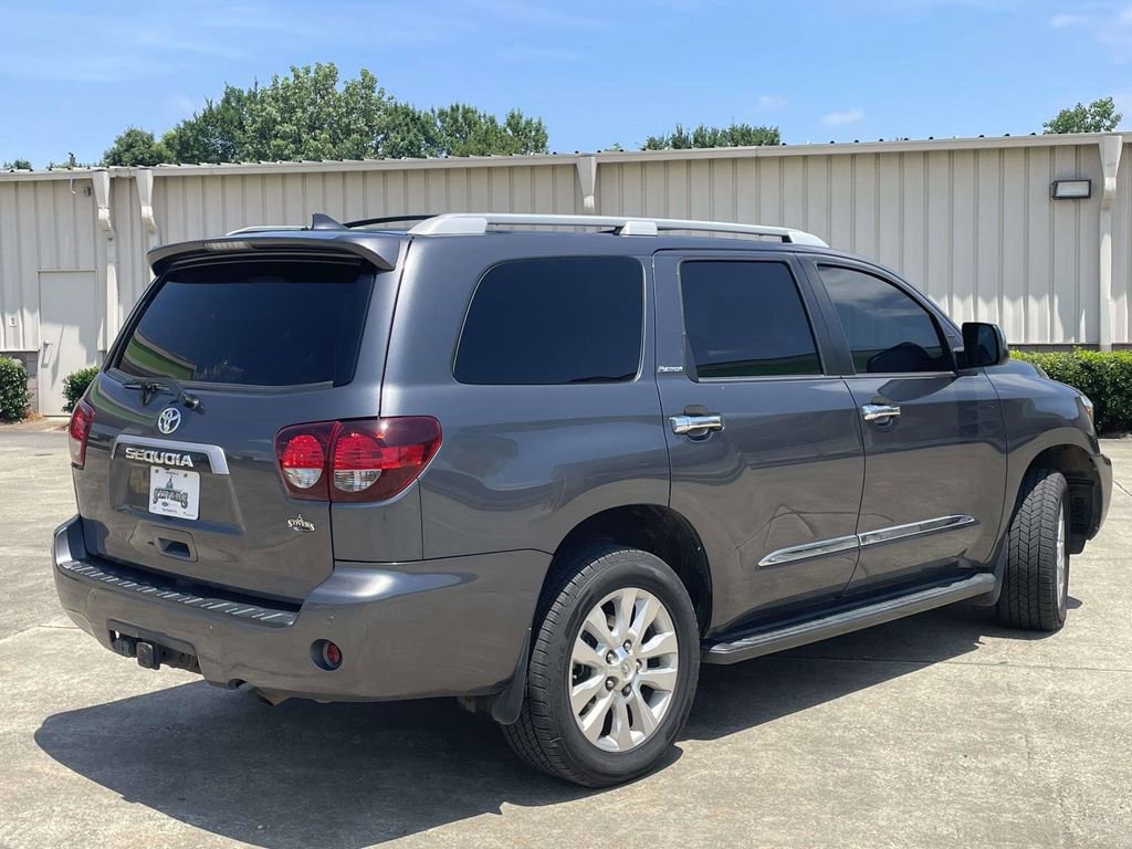 Used 2020 Toyota Sequoia Platinum AWD/4WD image 3