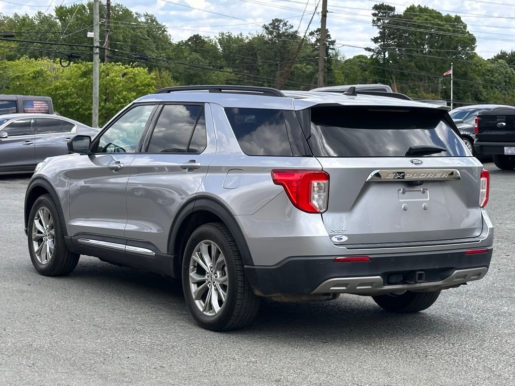 Used 2021 Ford Explorer XLT w/ Equipment Group 202A RWD image 7