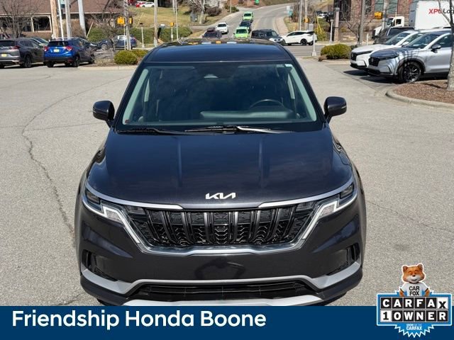 Used 2022 Kia Carnival LX image 2