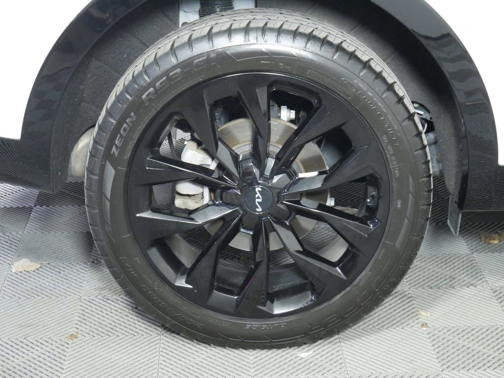 Certified 2023 Kia Sorento SX AWD/4WD image 11