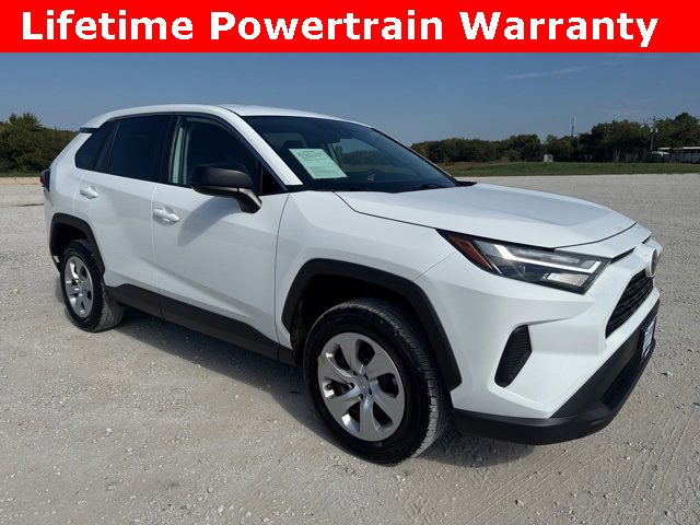 Used 2025 Toyota RAV4 LE image 7