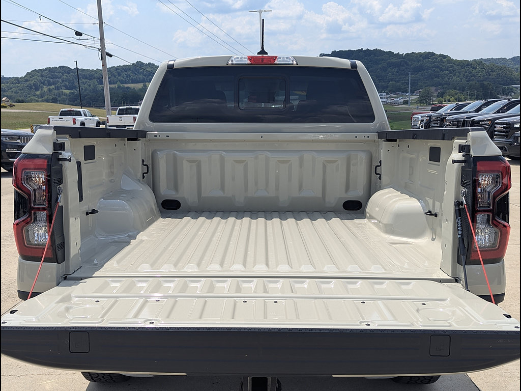 Used 2026 Ford Ranger Lariat w/ FX4 Off-Road Package AWD/4WD image 14