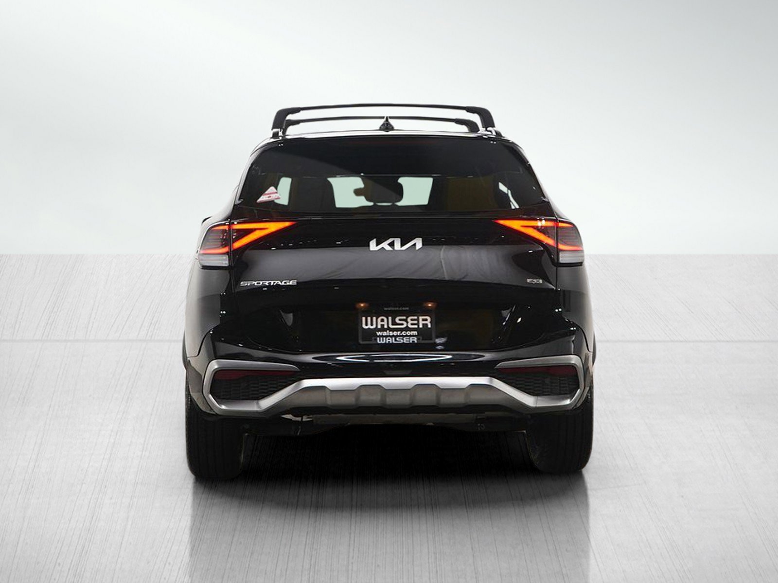 Used 2025 Kia Sportage SX image 4