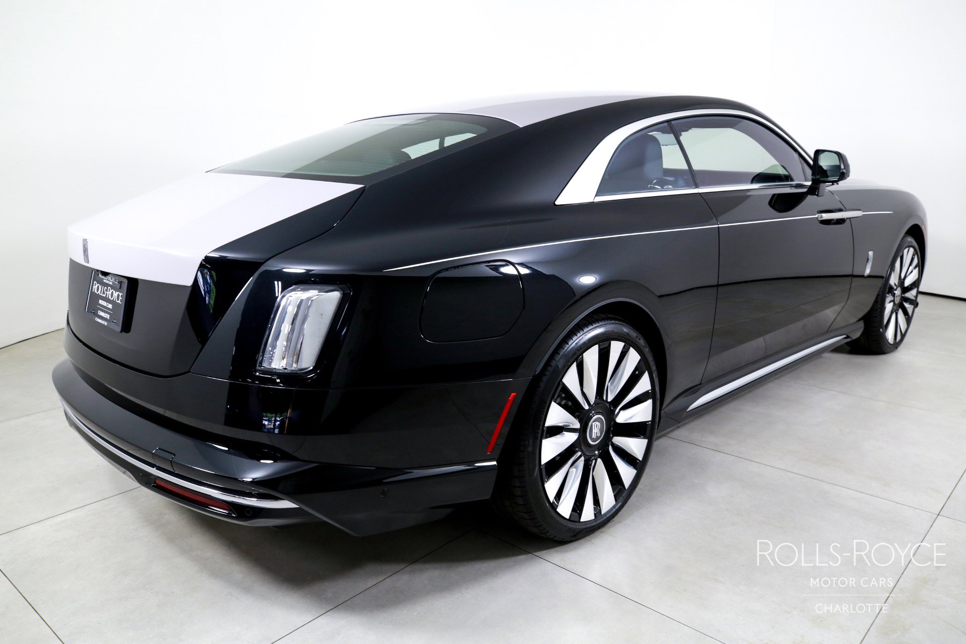 Used 2025 Rolls-Royce Spectre w/ Spectre Launch Package image 2