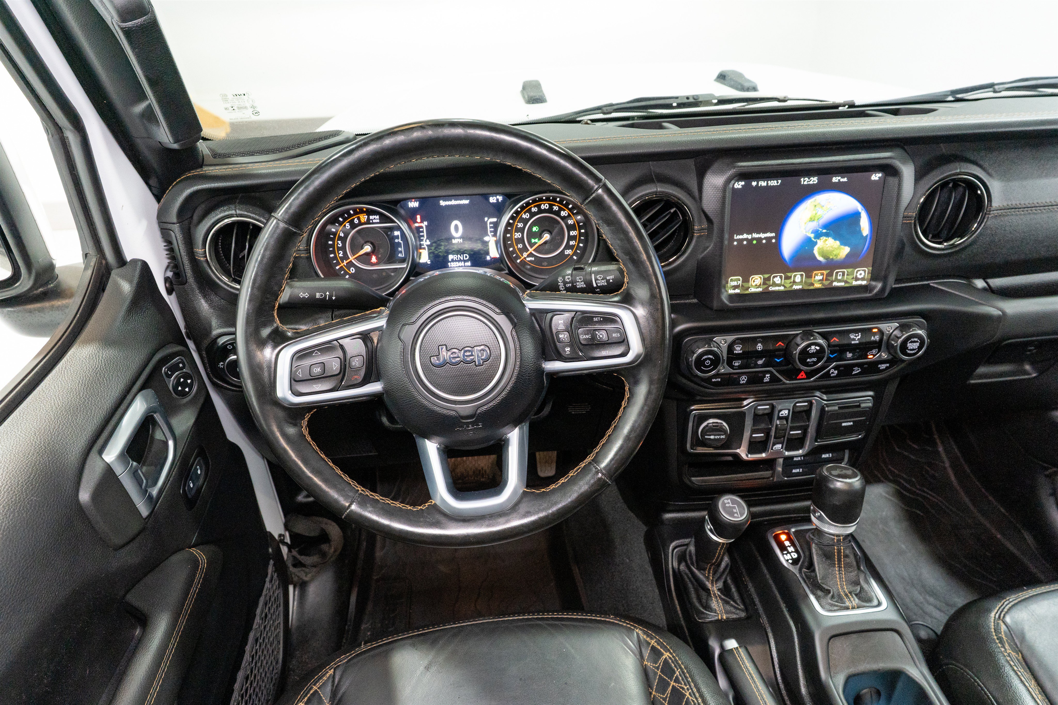 Used 2020 Jeep Wrangler Unlimited Sahara AWD/4WD image 11