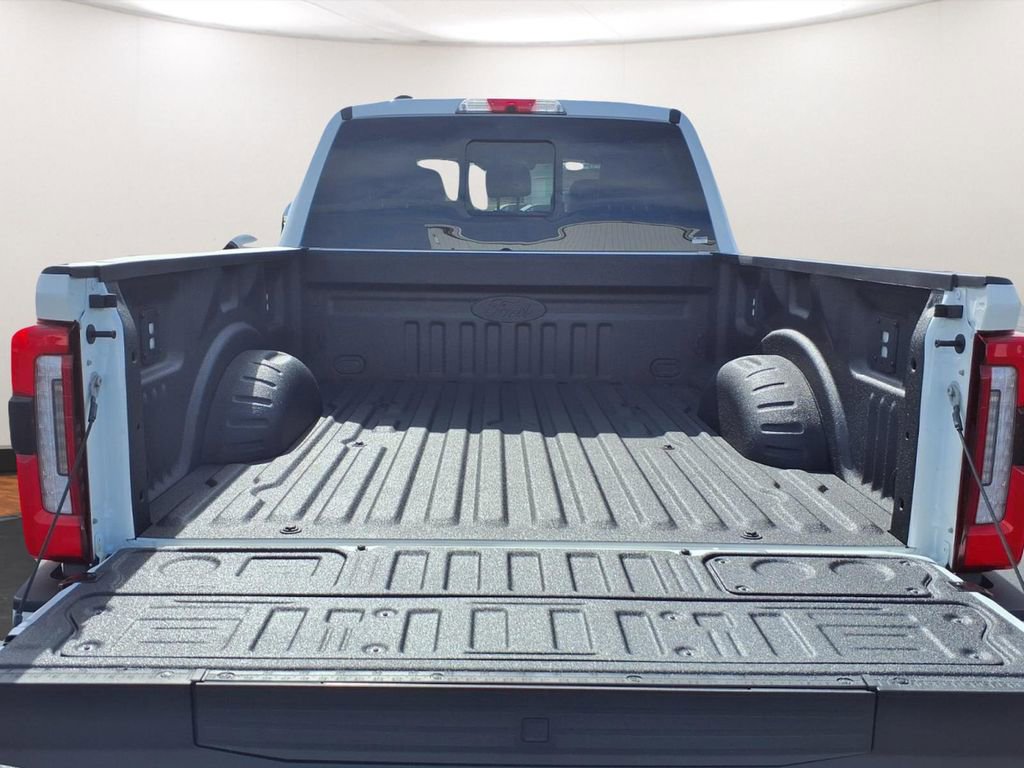 New 2026 Ford F250 Platinum image 24