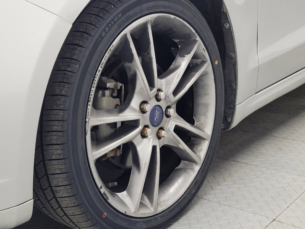Used 2014 Ford Fusion Titanium image 31