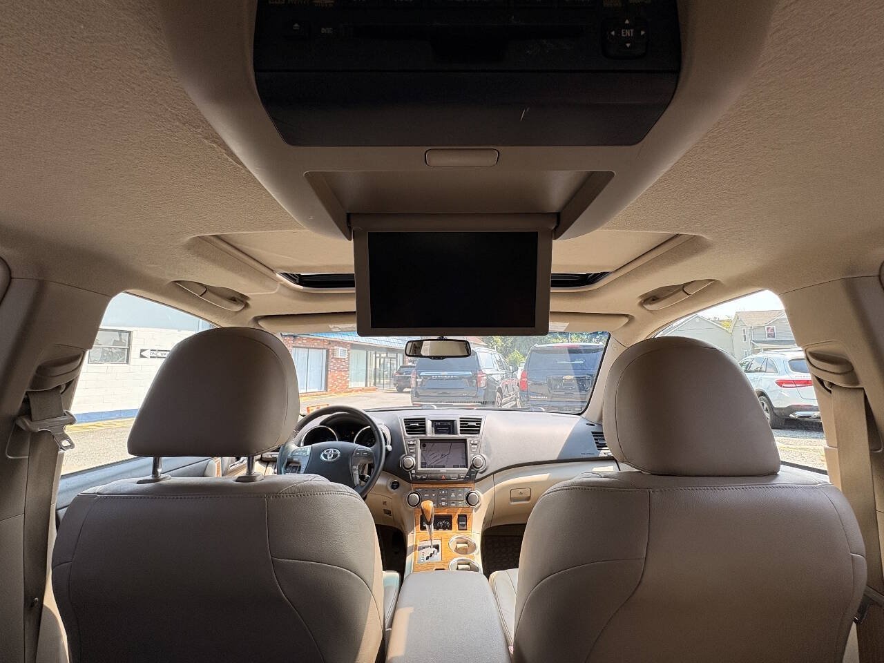 Used 2010 Toyota Highlander Limited AWD/4WD image 40