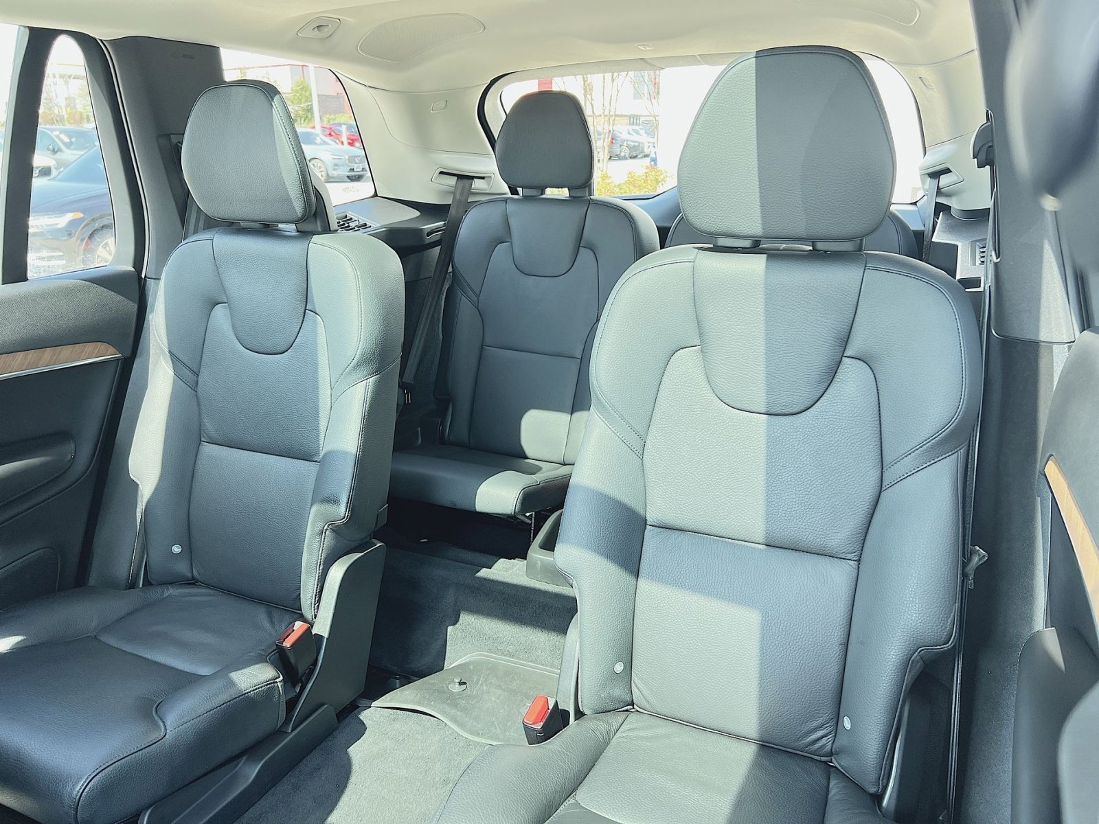 Certified 2023 Volvo XC90 B6 Plus w/ Protection Package Premier AWD/4WD image 33