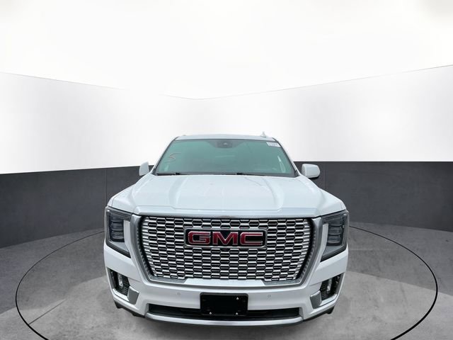 Used 2023 GMC Yukon Denali w/ LPO, Floor Liner Package AWD/4WD image 2