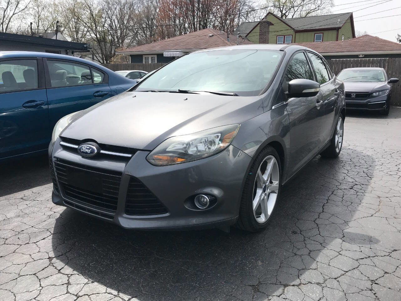 Used 2013 Ford Focus Titanium w/ Titanium Handling Pkg FWD image 4
