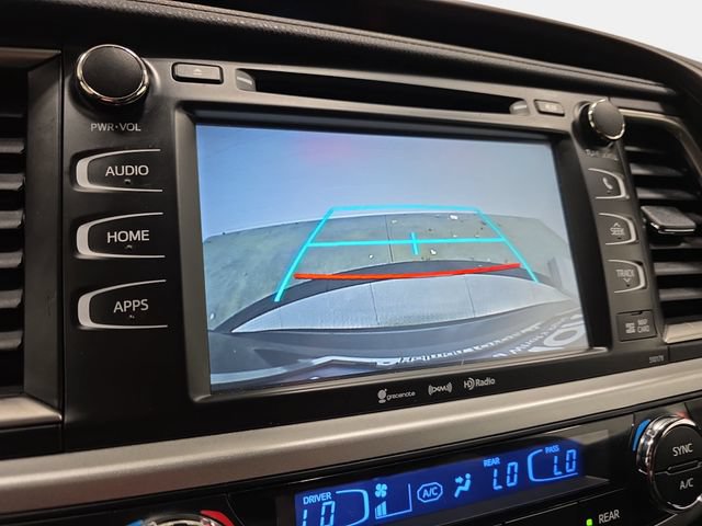 Used 2017 Toyota Highlander XLE AWD/4WD image 21