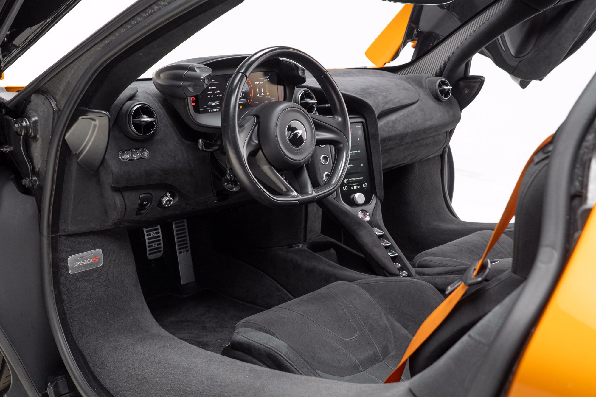Used 2024 McLaren 750S RWD image 15